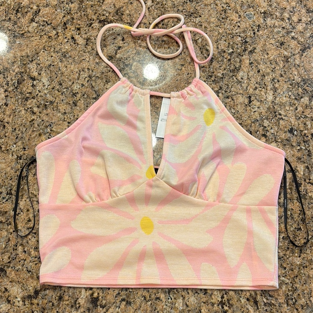 NWT Forever 21 Daisy Halter Crop Top - Size Large